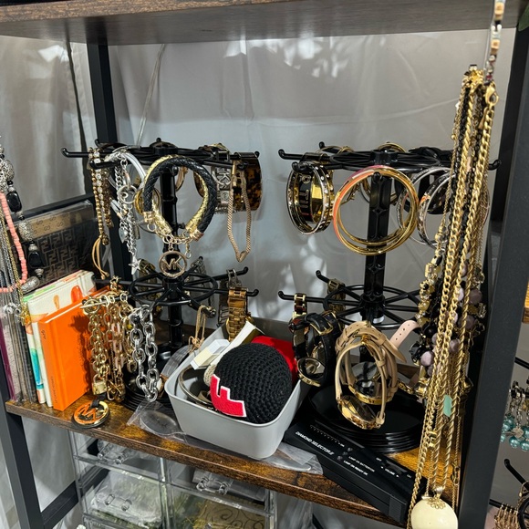 Nene’s Jewelry & Accessories Live Show Unlisted - Picture 8 of 16